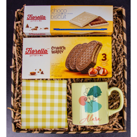 eJOYA Kişiye Özel Kupa Bardak & Fındıklı Goflet & Beyaz Çikolatalı Biscuits & Amerikan Servis Hediye Kutusu 103570